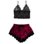 ست لباس خواب زنانه ساتن و گیپور دو تکه