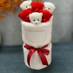 بوکت عروسکی خرسی پولیشی قرمز و سفید - Image 2