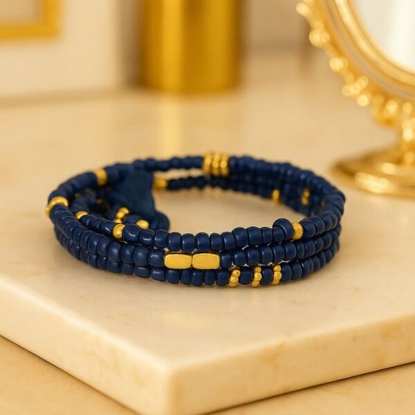 دستبند مهره ای زنانه آبی و طلایی