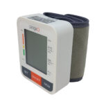 فشارسنج مچی دیجیتال پانگائو مدل PG-800A31 با حافظه 90 عدد، تشخیص آریتمی قلب، نوار معیار فشار خون WHO، وزن سبک و کیس حمل مقاوم