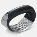 سیر له‌ کن شنگیا مدل GarlicPress کد 248540